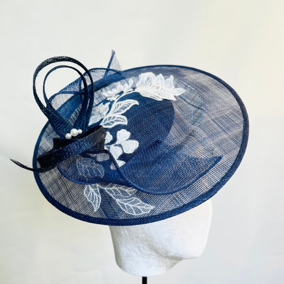 Navy Blue Fascinator: Floral Lace Wedding Hatinator - Etsy display picture 3