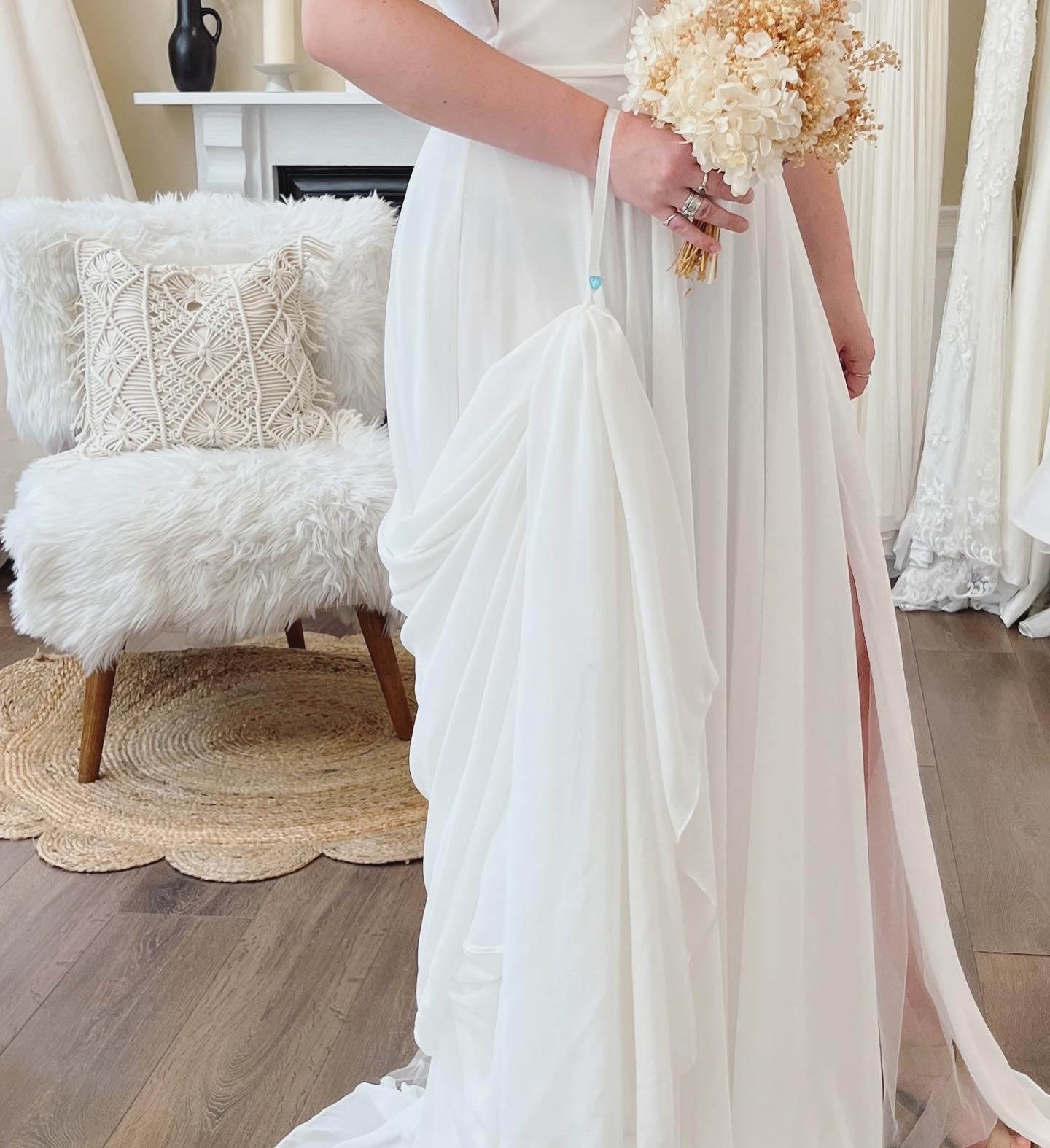 how to bustle a chiffon wedding dress Buy Emergency Bridal Bustle, Wrist Bustle for Wedding Dress Train Online in  India