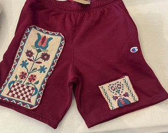 Pantaloncini Champion con stampa floreale, realizzati a mano