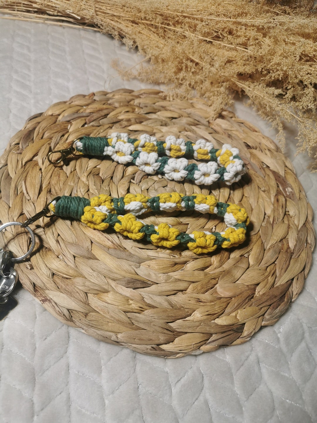 Macrame Flower Key Ring - Etsy
