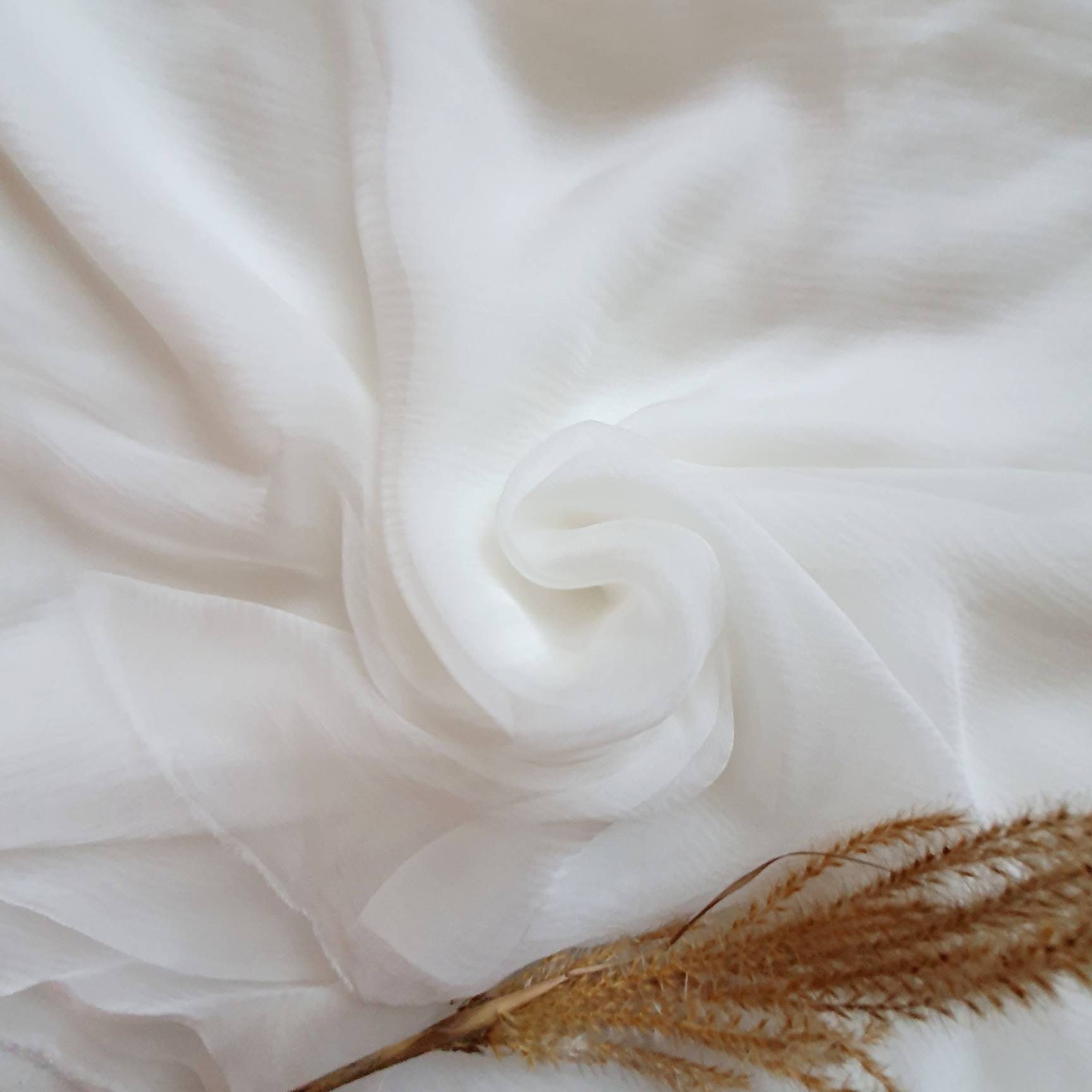 Soie sauvage (peace silk) dans sa couleur naturelle, à teindre - Fibre Bio