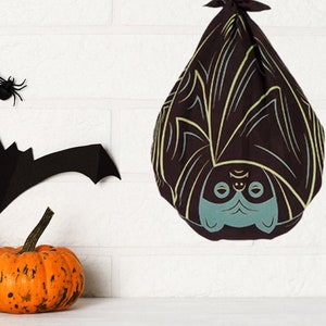 Bat waterproof furoshiki wrapping cloth for halloween, Gothic bat reusable gift wrap, Halloween bats cloth, Furoshiki bat for trick or treat