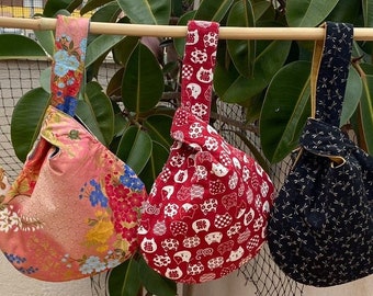 Borsa da polso giapponese con tasca interna in tessuto stampato giapponese, borsa con nodo giapponese Chrysanthemums, borsa da progetto riutilizzabile, borsa di cotone