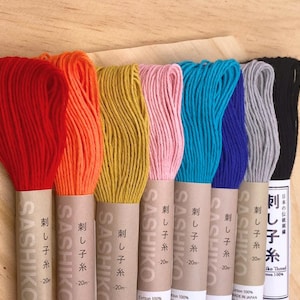 Skein of 20m solid color sashiko threads for visible mending, Japanese cotton thread for cross stitch, Kogin thread, Kit friendship bracelet