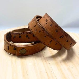 Adjustable leather bracelet with tape measure design and snap fastener, Women&#39;s double wrap bracelet & cuff wristband ruler Accessories Muud