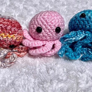 Small Crochet Octopus / Stress Toy / Fidget Toy / Handmade Amigurumi / Octopus Stuffed Animal
