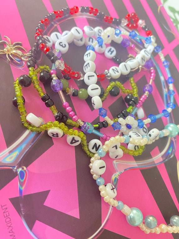 【VVV】Teen Pink Beaded Heart Toggle Necklace▲STRAYKIDS着用 Stray Kids felix & changbin 着用 / VVV / ティーンハート