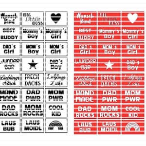 Puede incluir: Dos hojas de pegatinas con texto e imágenes en blanco y negro sobre un fondo rojo. Las pegatinas incluyen frases como "Wunsch Kind", "Best Buddy", "Dad's Girl", "Lieblings Stick", "Hand Made", "Dad Rocks", "Laus Bub", "Big Little Boss", "Mommy's Boy", "Mom's Girl", "Frech Dachs", "Dad PWR", "Mom Rocks", "Laus Moidl", y "Cool Kid".