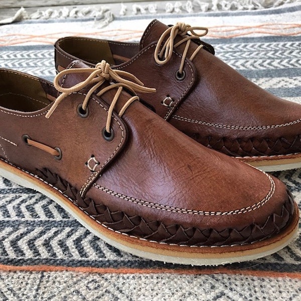 Men’s Artisanal Shoes. Brown Mexican Leather Shoes. Mexican Huarache. Solid Color Sandal. Mexican Traditional Shoes with Laces.