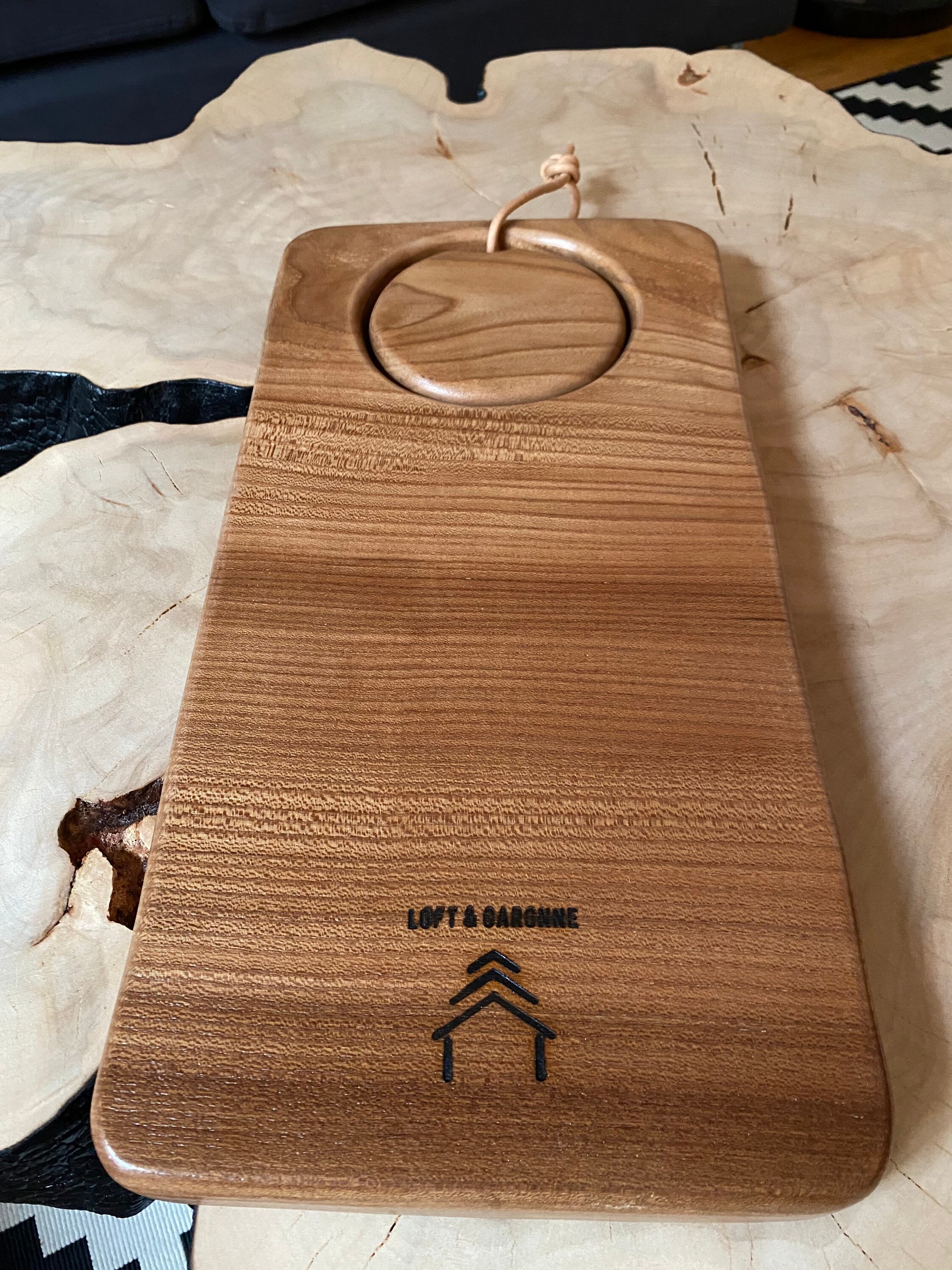 Planche à Découper en Orme Français