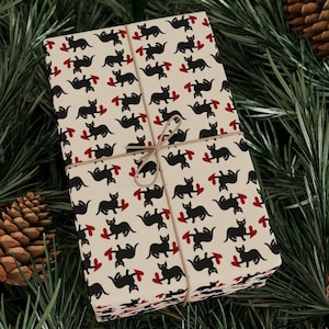 Black Cats Love Wrapping Paper: Simple Neutral Gift Wrap
