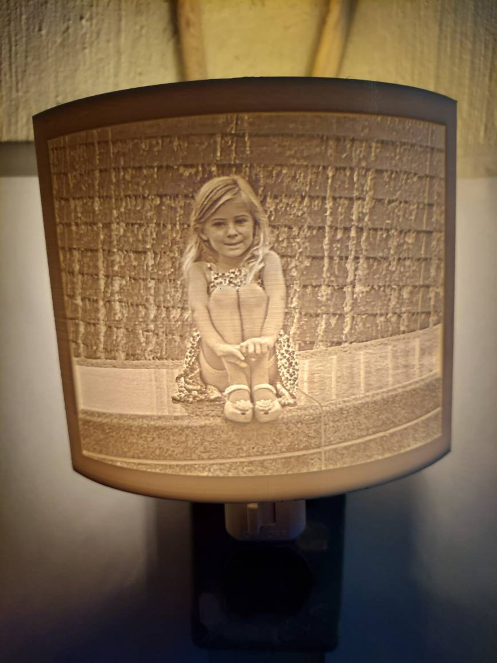 Custom Lithophane night light made with your photo. Great Etsy