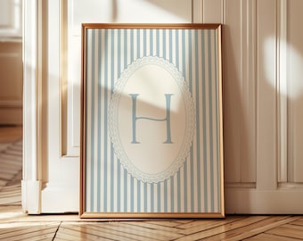 Impression d'art personnalisée monogramme H | Décoration murale à rayures bleues pour chambre d'enfant ou de bébé | Anthropologie + Inspiration Studio McGee