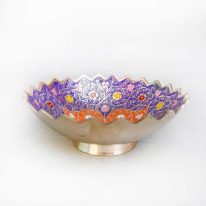 K07, Handgefertigte Obstschale aus Messing, 6 cm x 15 cm, Dekorative Emaille Blumenschale, Vintage Indischer Herzstück, Elegantes Dekor Geschenk