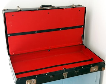 Vintage rare shoes suitcase/ trunk for shoes in hardboard fiber and metal