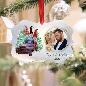 Personaliseerde onze eerste kerst als Dhr. en Mevr. Ornament foto Huwelijkskerstversiering, kerstornament, aangepast ornament.