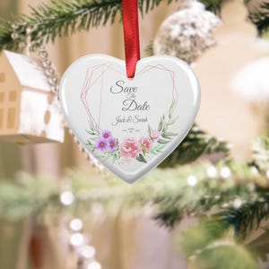 Personaliseerde Onze Eerste Kerstmis bewaart het Ornament van de Foto van het Ornament van de foto van het huwelijk de Herinnering van het Ornament van Kerstmis, het Ornament van Kerstmis, het Ornament van de Douane.