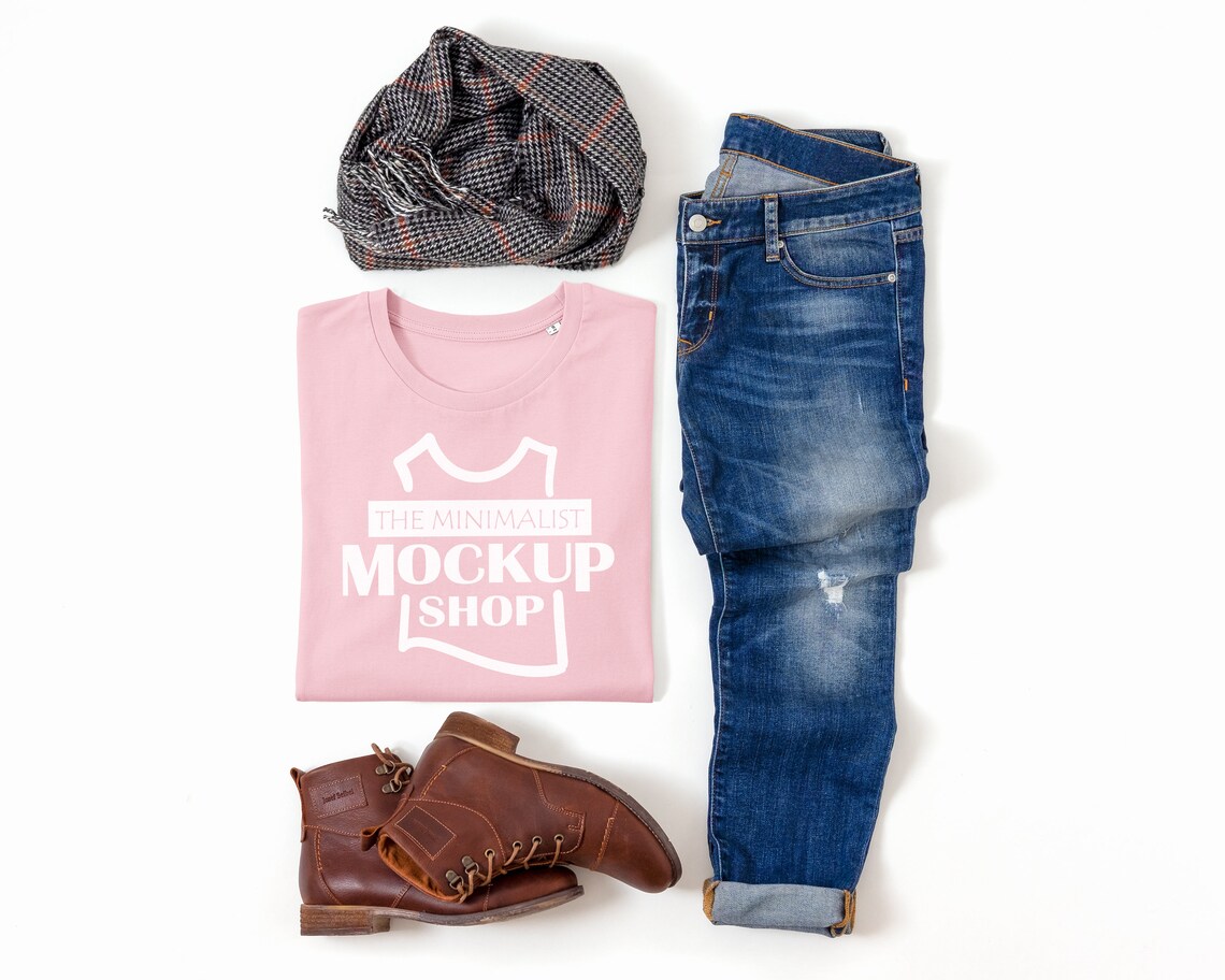 Download Cotton Pink Creator Mockup camiseta doblada Mockup maqueta ...