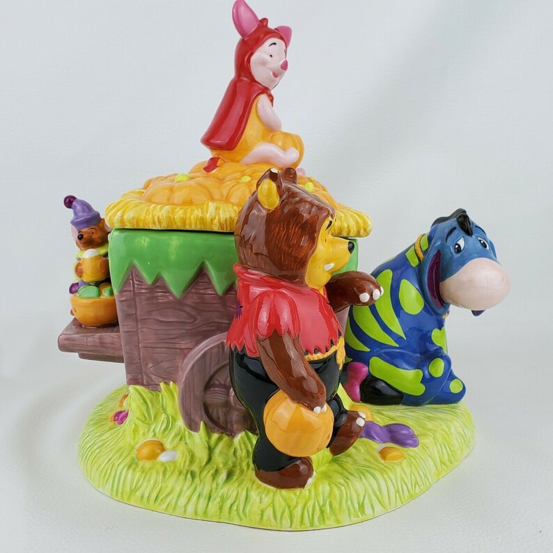 Vintage 2000 Winnie the Pooh /& Friends Halloween Hayride Cookie Jar w Sound