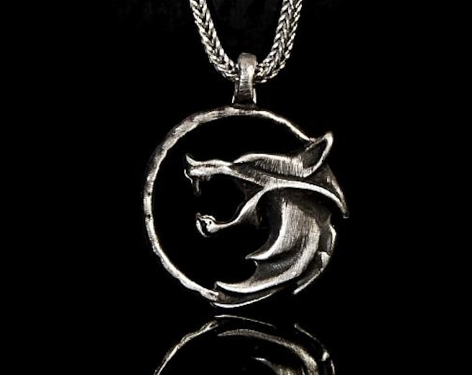 Warwick Wolf Pendant Sterling Silver : Handmade Howling Wolf on Moon Necklace Inspired League Of Legend