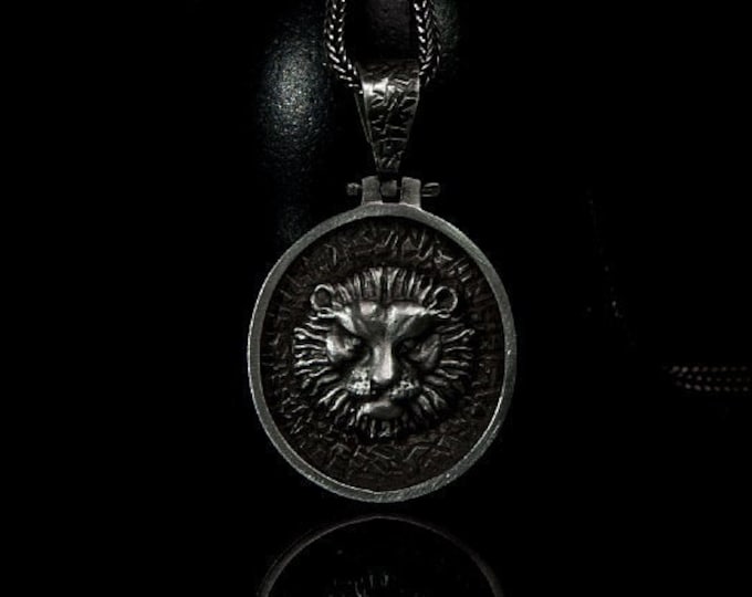 Lion Head Silver Pendant, Lion Silver Pendant, Lion Head Pendant, King of The Animals, Lions Head on Silver, Lion Pendant, Men Accessories