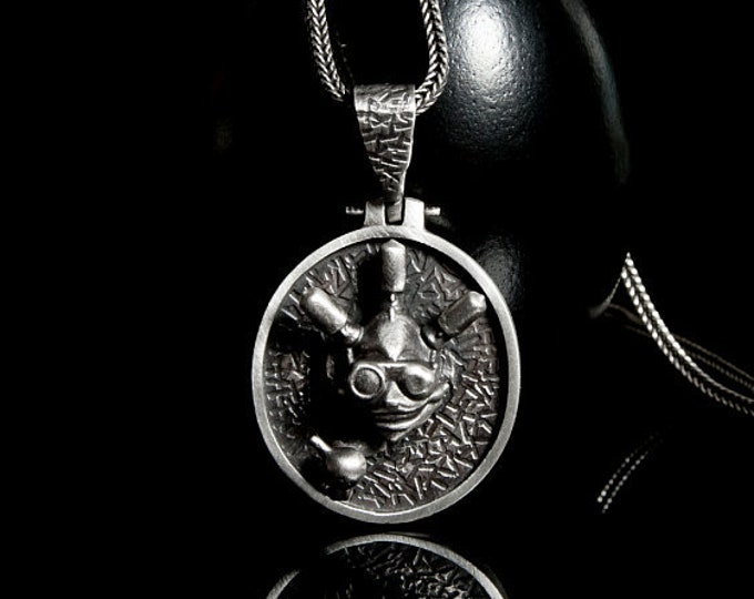Ziggs Silver Pendant, Gamer Accessory, League of Legends Pendant, Mad Scientist Ziggs Pendant, Sylas Champion Handmade, League Sylas Pendant