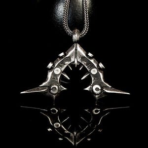 ブライアーウェポンシルバーペンダント ブライアーペンダント スターリングシルバー リーグアクセサリー ブライアージャングルチャンピオン リーグ・オブ・レジェンド LOLアクセサリー
