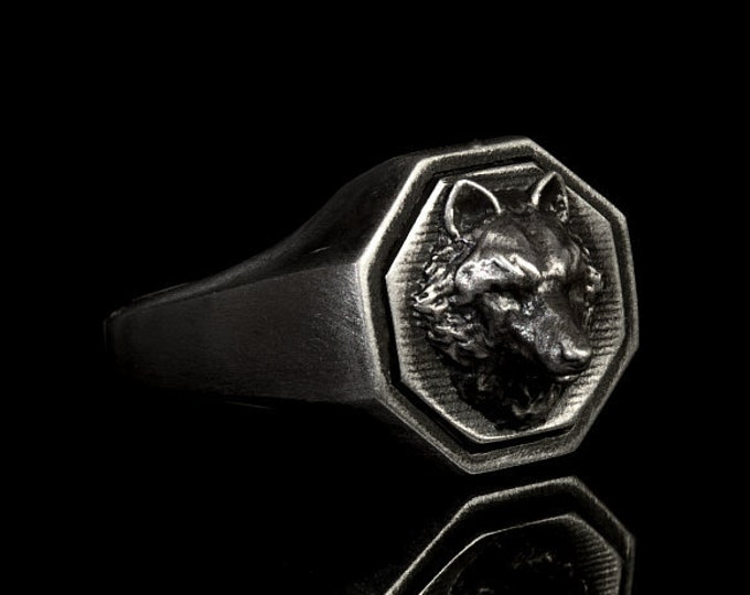 Silver Wolf Band Ring Signet Ring Silver Wolf Head WildLife Themed Ring Howling Wolves Gift for Him Gift Ideas Wolf Accessories