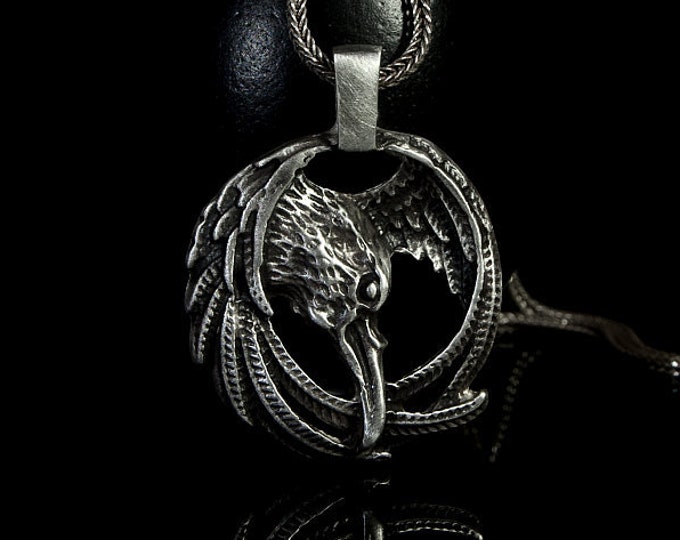 Silver Raven Pendant Wildlife Pendant Birds Ravens Wings Necklace Raven Silver Bust Pendant Punk Themed Dark Theme Pendant Gift Ideas Gothic