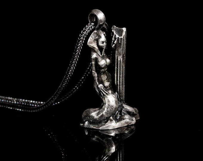 Cassiopeia Silver Pendant: League of Legends Gaming Jewelry