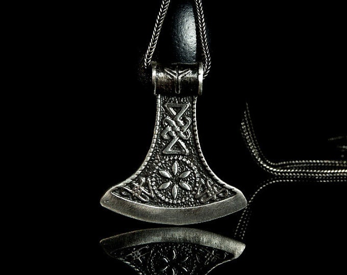 Vikings Axe, Man Symbol, Vikings Axe, Vikings Compass on Axe, Men Accesorries, Double-faced Silver Axe, Two Sided Axe, Scandinavian Runes