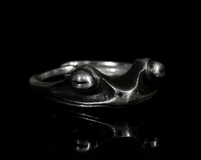 Silver Frog Ring, Cute Handcrafted Frog Design, 925 Sterling Silver, Kiss The Frog, Unisex Accessories, Fun Gift Ideas, Small Ring Design