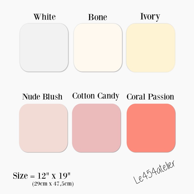 Pu&ograve; includere: Tabella colori con sei campioni di tessuto di 12 pollici per 19 pollici (29 cm per 47,5 cm). I campioni sono etichettati "Bianco", "Osso", "Avorio", "Nude Blush", "Coton Candy" e "Coral Passion".
