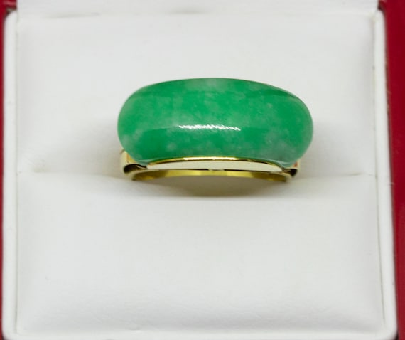 Green Jade Saddle 14K Yellow Gold Ring