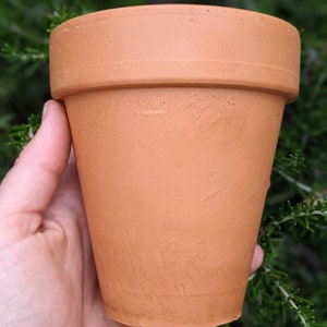 4.5&quot; Wide and 4&quot; Deep Terracotta Round Round Clay Pot Outside Garden four inch Pottery has Drain Hole for Succulents and Low Water Plants