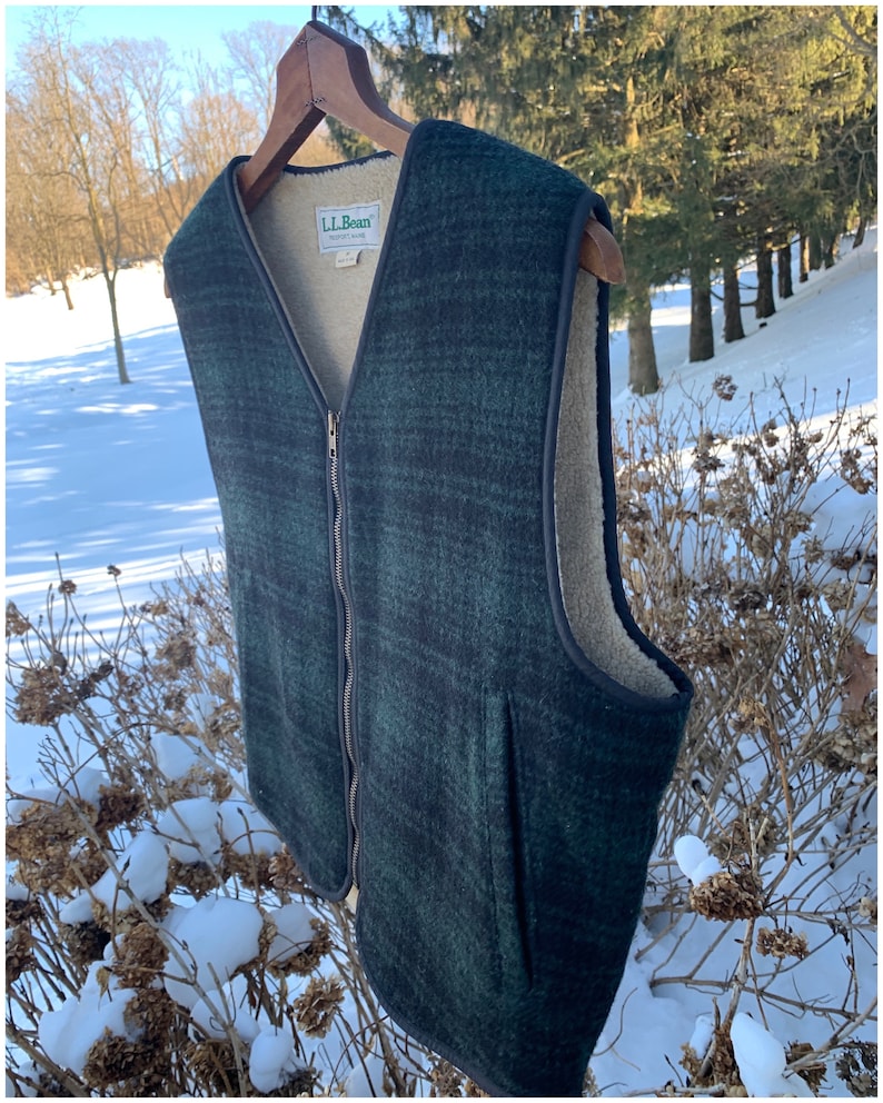 made in the USA mens size S-M vintage LL Bean wool vestblack and green plaid wool sherpa lined vest