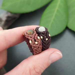 Makramee Ring mit Halbedelsteinperle Halbedelsteinring // Boho Hippie ARO personalisierbar