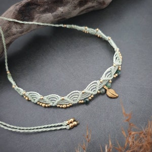 Makramee Choker boho // zierliche Halskette mit Halbedelsteinperlen Messing // personalisierbar Bild 2