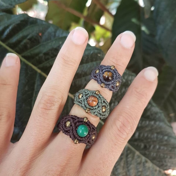 Macrame ring with semi-precious stone pearl // Boho hippie RINGLEIN customizable
