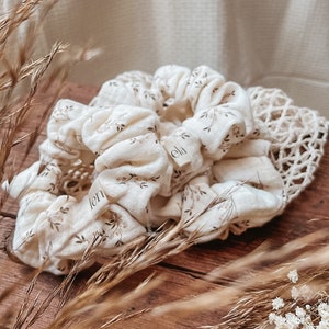 Scrunchie flower branches Muslin Scrunchie Organic cotton Fall scrunchie image 2