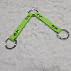 Aufhänger für Fächer oder Accessoires für Boxen und Zwinger aus Biothane