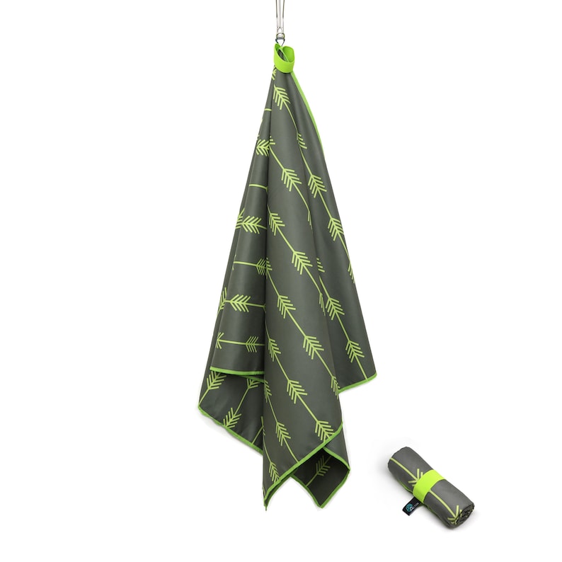 Microfiber Beach Towel Antibacterial Lightweight Travel Towel Fast