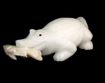Alligator Figurine With Fish In Mouth, White Calcite Hand-Carved Crocodile Statue, Natural Alligator Gift, Gemstone Sculpture Crystal Decor
