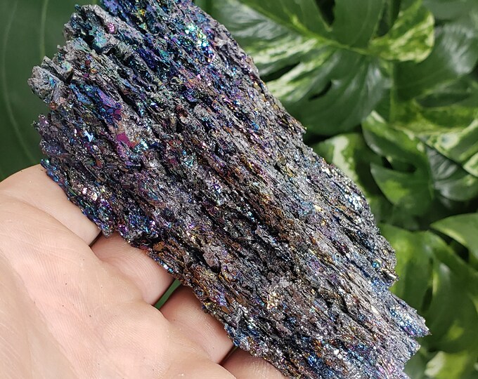 Carborundum Crystal, Large Rainbow Silicon Carbide Ore, 7 Chakras