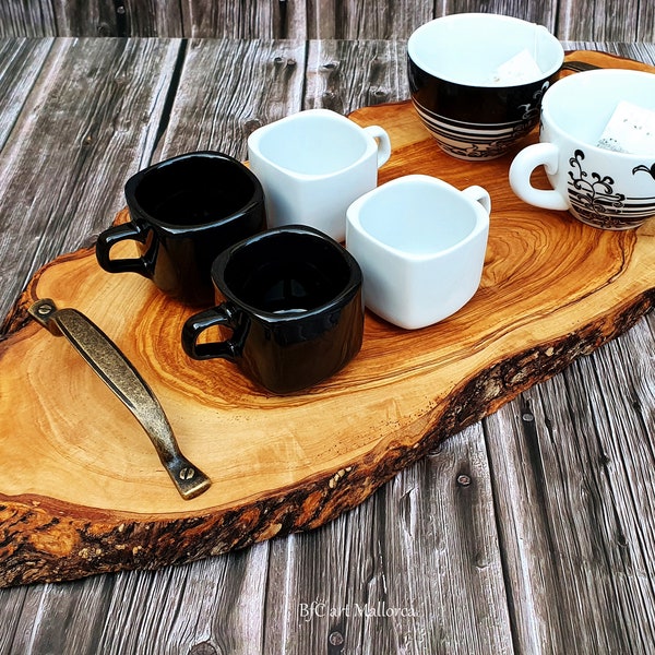 Plateau de petit-déjeuner Personnalisé, Grande planche de charcuterie rustique en bois d’olivier, planche de charcuterie avec poignées, petit-déjeuner au lit, assiette de biscuits au thé