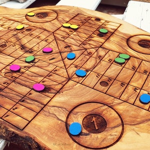 Ludo-spel Rustiek olijfhouten bord, olijfhout Parchis, Parcheesi of Author Design, Ludo-spel, houten bordspellen, vintage old school-spel