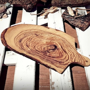 Cutting Board with handle Olive Wood, Live Edge Cutting Board, Wood board with bark Rustic for Cheese or Bread, Rustic Wood Board new Home