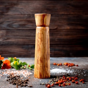 Handcrafted Olive Wood Pepper Grinder: Rustic Kitchen Decor
