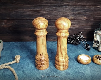 Handgefertigte Pfeffer & Salzmühle aus Olivenholz