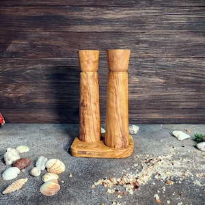 Handmade Artisan Pepper Grinder & Salt Shaker Set, Handcrafted Olive Wood Pepper Mill Set with Tray, Traditional Spice Mill for Kitchen
